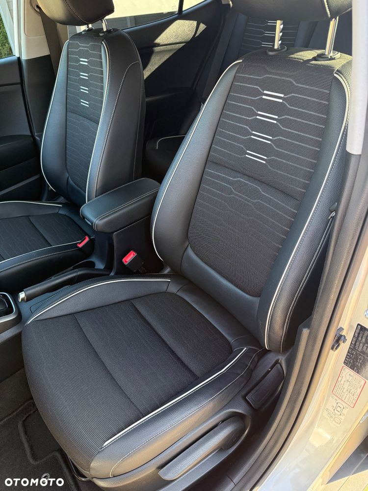 Kia Stonic 1.0 T-GDI GT Line DCT - 36