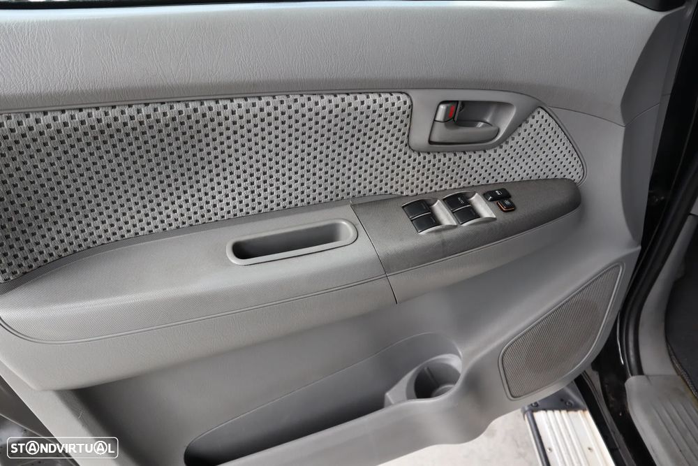 Toyota Hilux 2.5 D-4D CD AC - 13