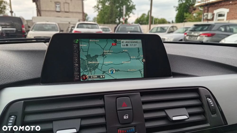 BMW Seria 3 318d Edition M Sport Shadow - 26