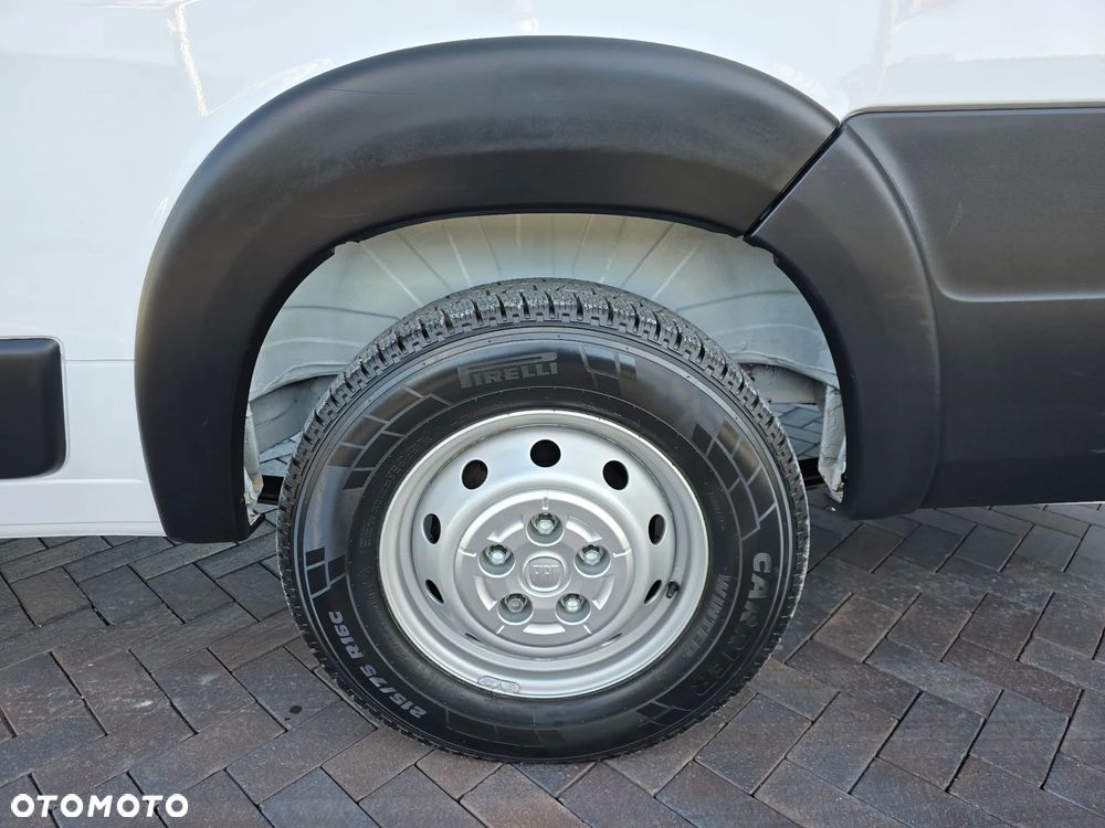 Fiat DUCATO L4H2 MAXI 1257Kg ŁADOWNOŚĆ SILNIK 2,3 IVECO POWER 180 KM SALON PL LEDY TEMPOMAT KAMERA COFANIA KLIMA AUOMATYCZNA SIEDZENIE KIEROWCY KOMFORTOWE, HYDRAULICZNE  OPONY ZIMA LATO SERWIS DO OSTATNIEGO Km STAN JAK NOWY - 10