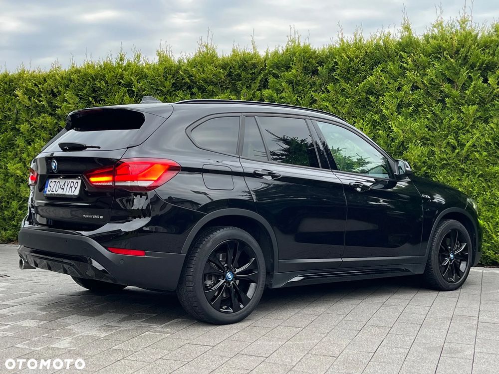 BMW X1 xDrive25e Sport Line - 9