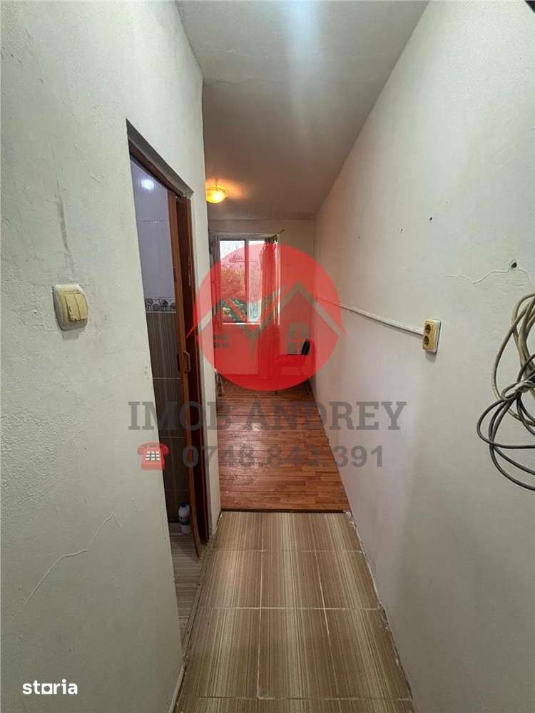 Garsoniera de vanzare Vest — fotografia 3