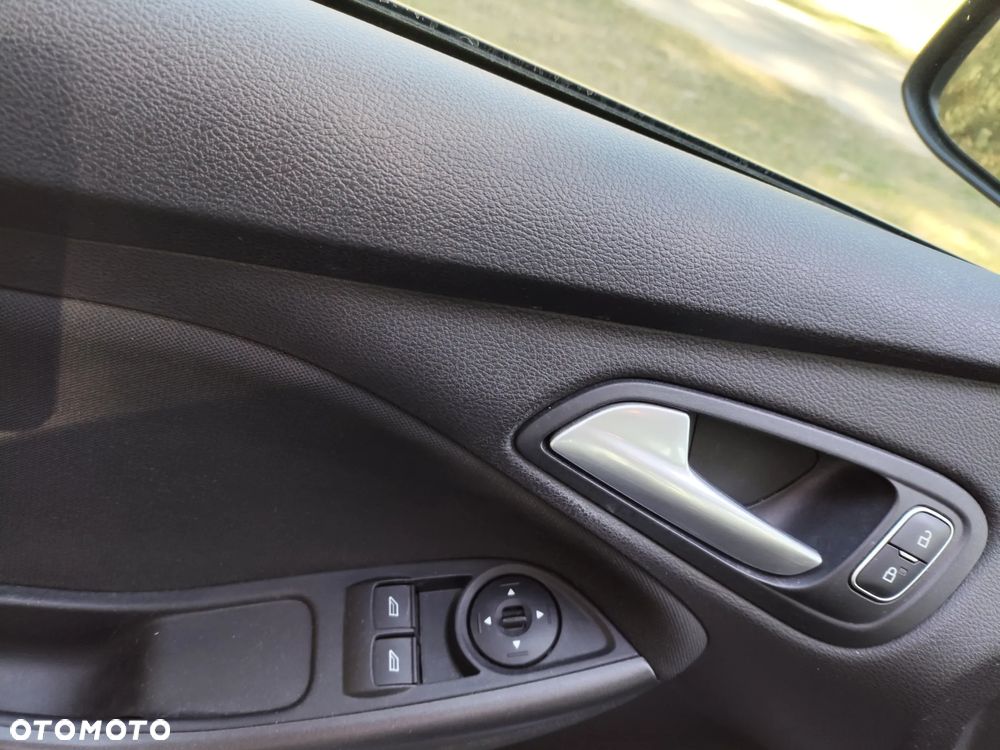 Ford Focus 1.6 TDCi Edition - 8