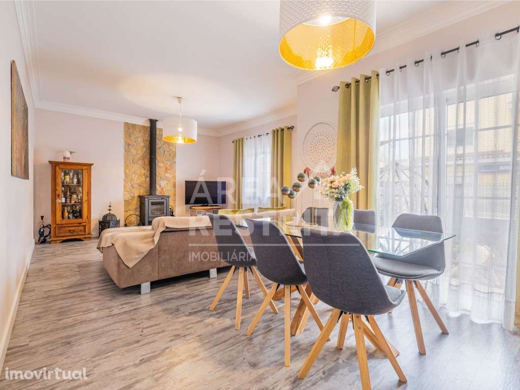 Moradia Isolada T5 Remodelada com Acabamentos de Qualidade. - Grande imagem: 3/60