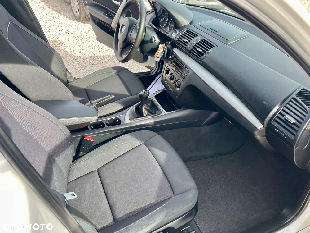BMW Seria 1 - 36