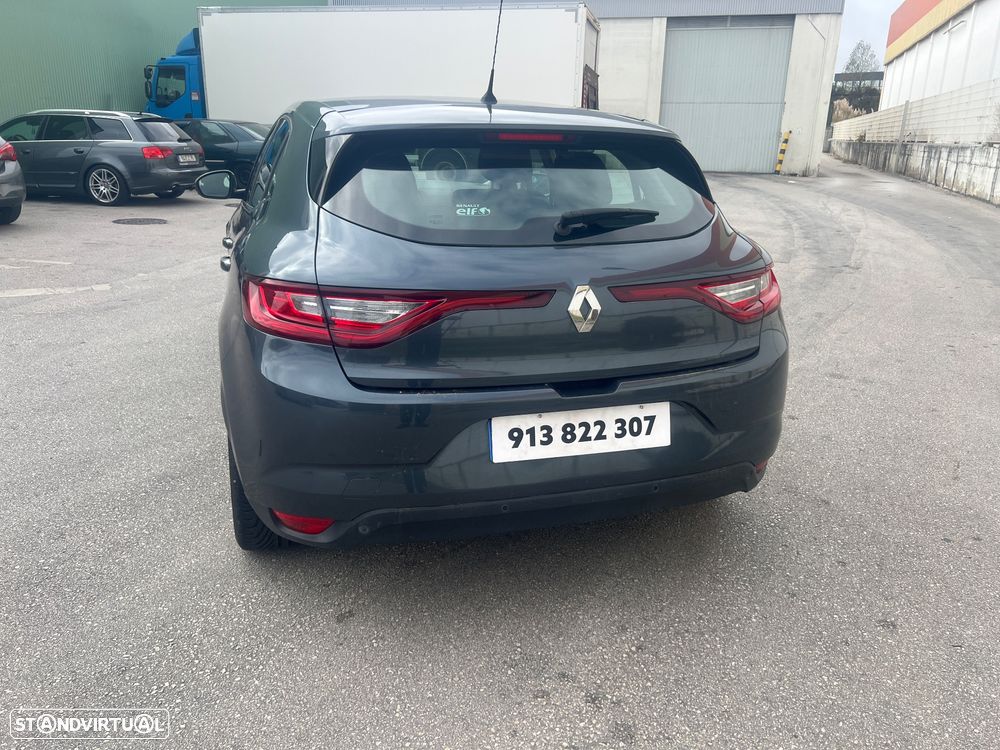 Renault Mégane 1.5 Blue dCi Limited - 15