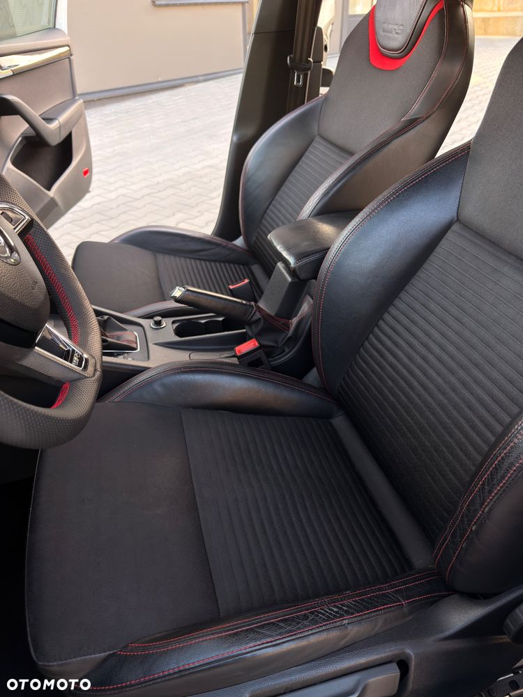 Skoda Octavia 2.0 TDI DSG RS - 17