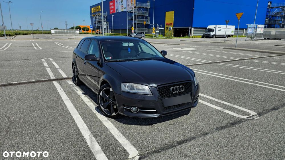 Audi A3 Sportback 1.6 TDI DPF Ambiente - 1