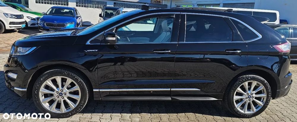 Ford Edge 2.0 TDCi Twin-Turbo 4WD Titanium - 3