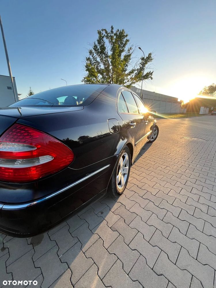 Mercedes-Benz Klasa E 200 Kompressor T Avantgarde - 6