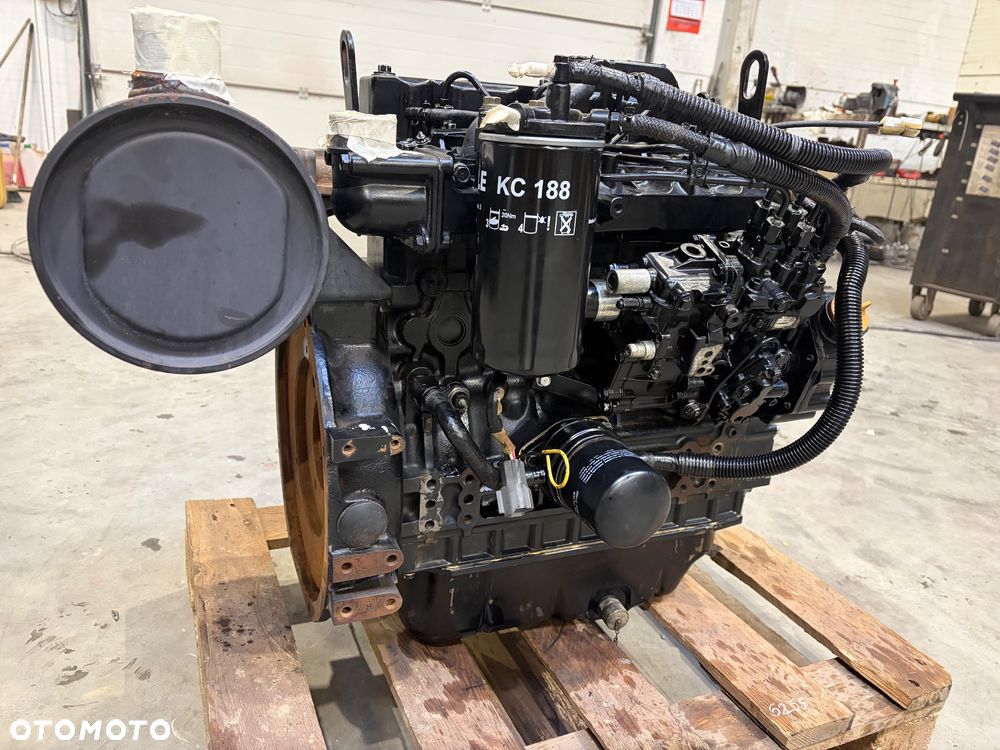 Silnik Yanmar 4TNV88 - 9