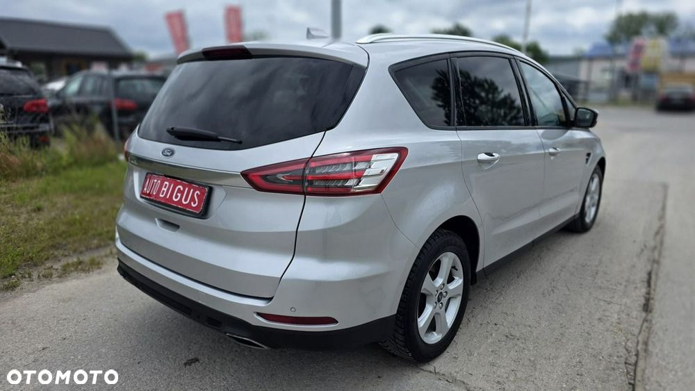 Ford S-Max - 9
