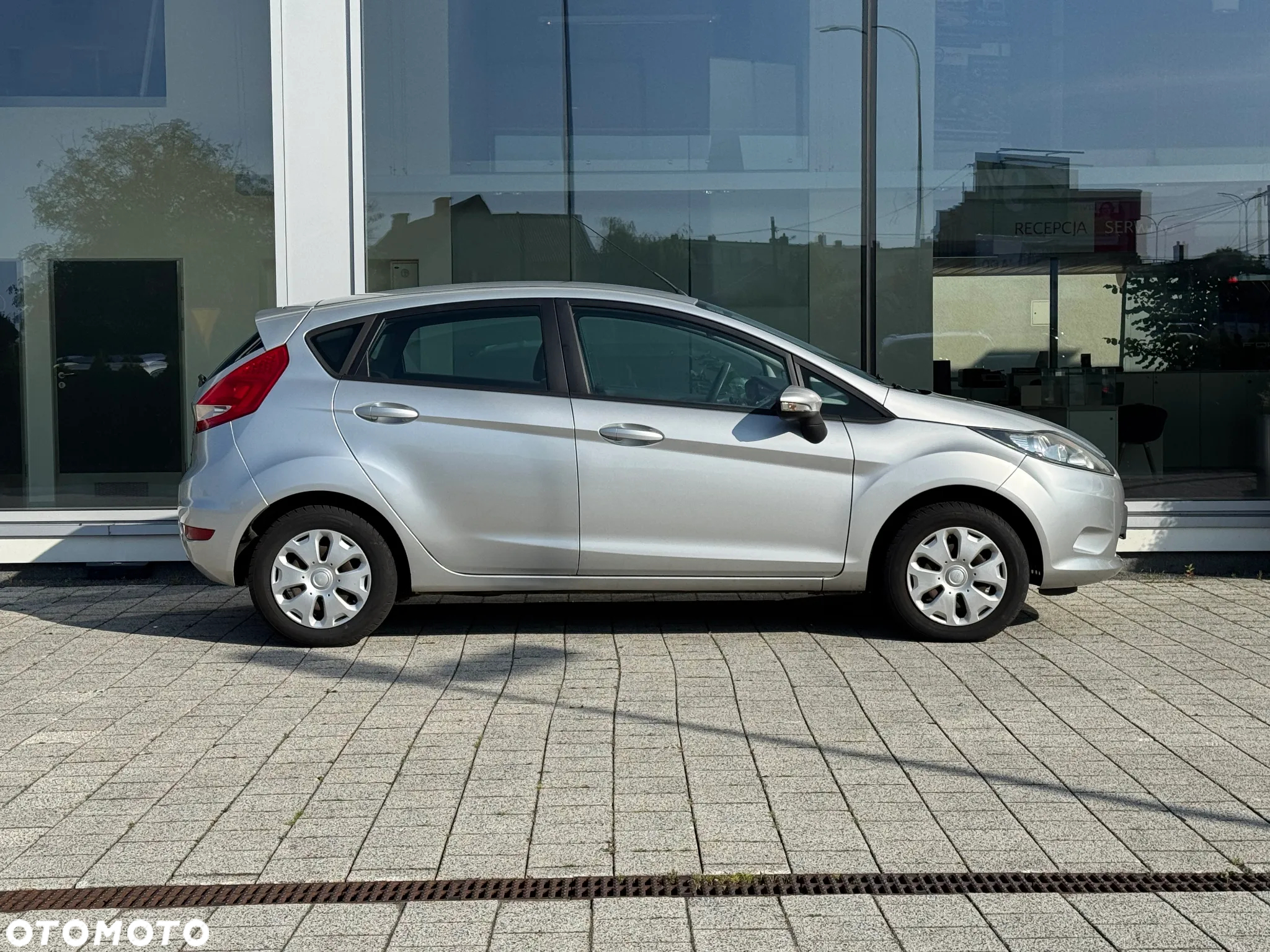 Ford Fiesta 1.25 Ambiente EU5 - 5