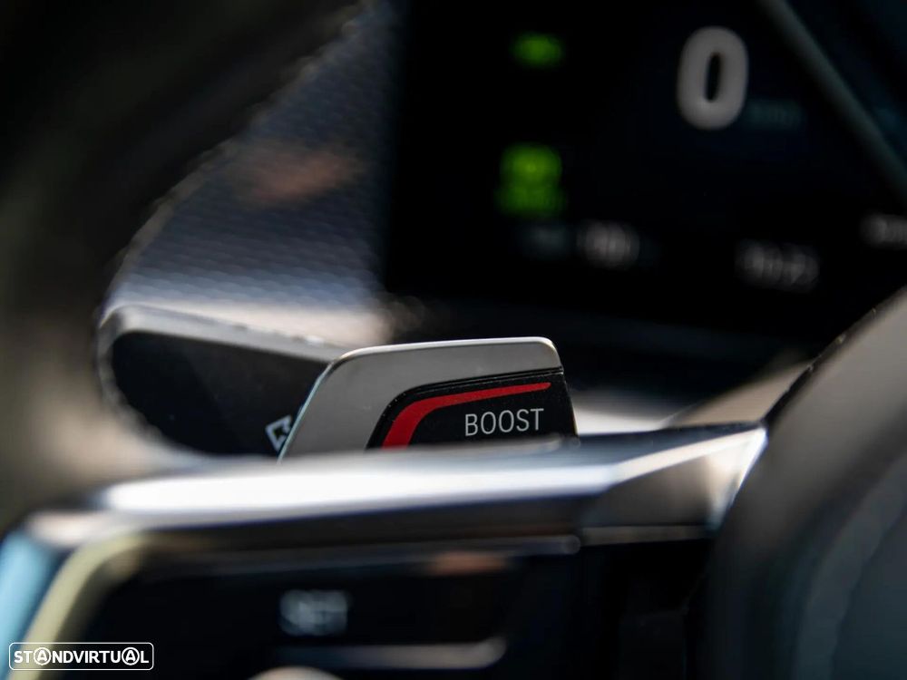 BMW i7 eDrive50 Pack Desportivo M Pro - 31