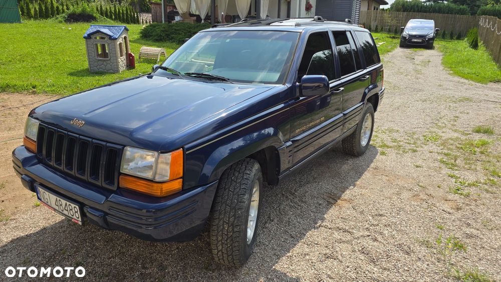 Jeep Grand Cherokee - 19