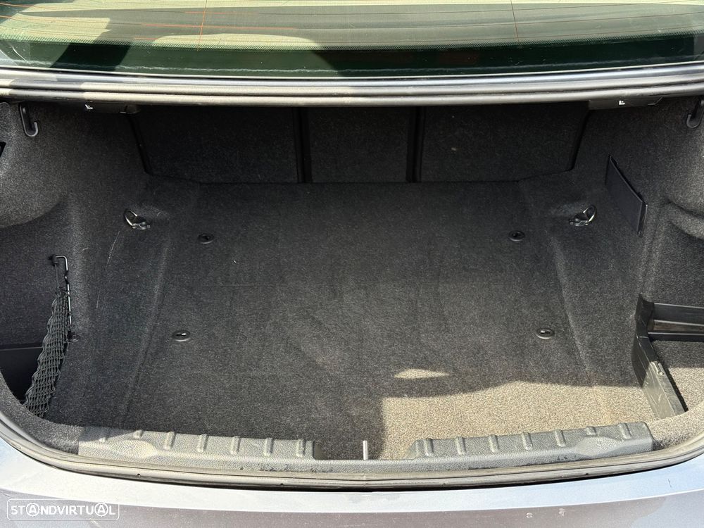 BMW 320 d Aut. M Sport Edition - 26