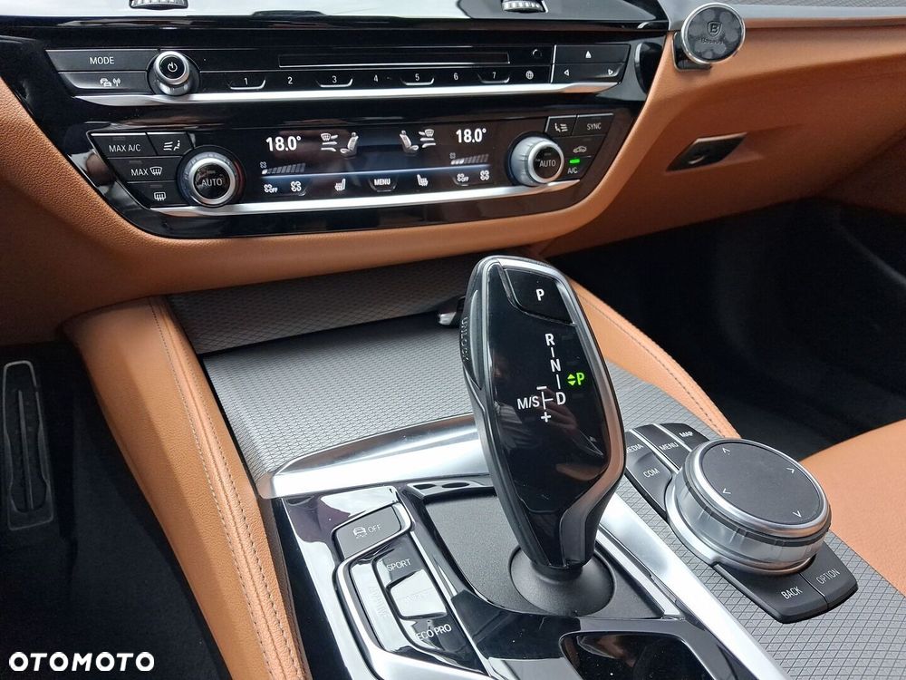 BMW Seria 5 530d xDrive M Sport sport - 20