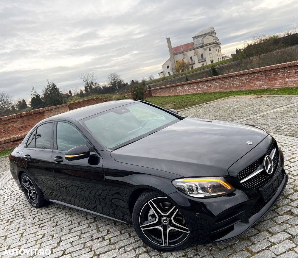 Mercedes-Benz C 220 d T 9G-TRONIC AMG Line - 1