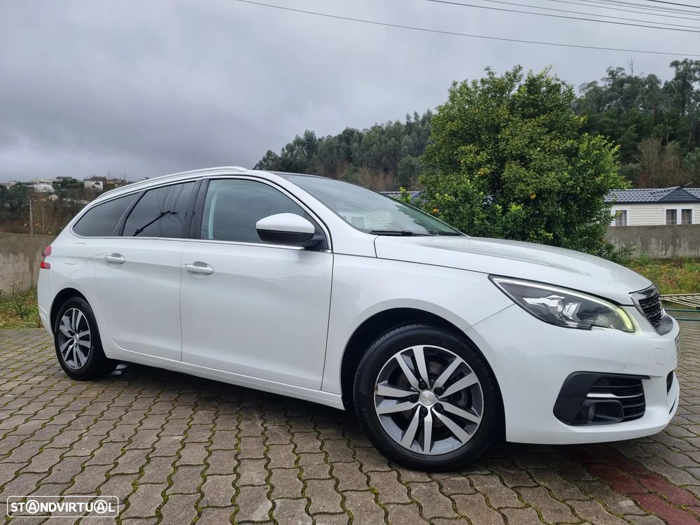 Peugeot 308 SW BlueHDi 130 Stop & Start Allure Pack - 2