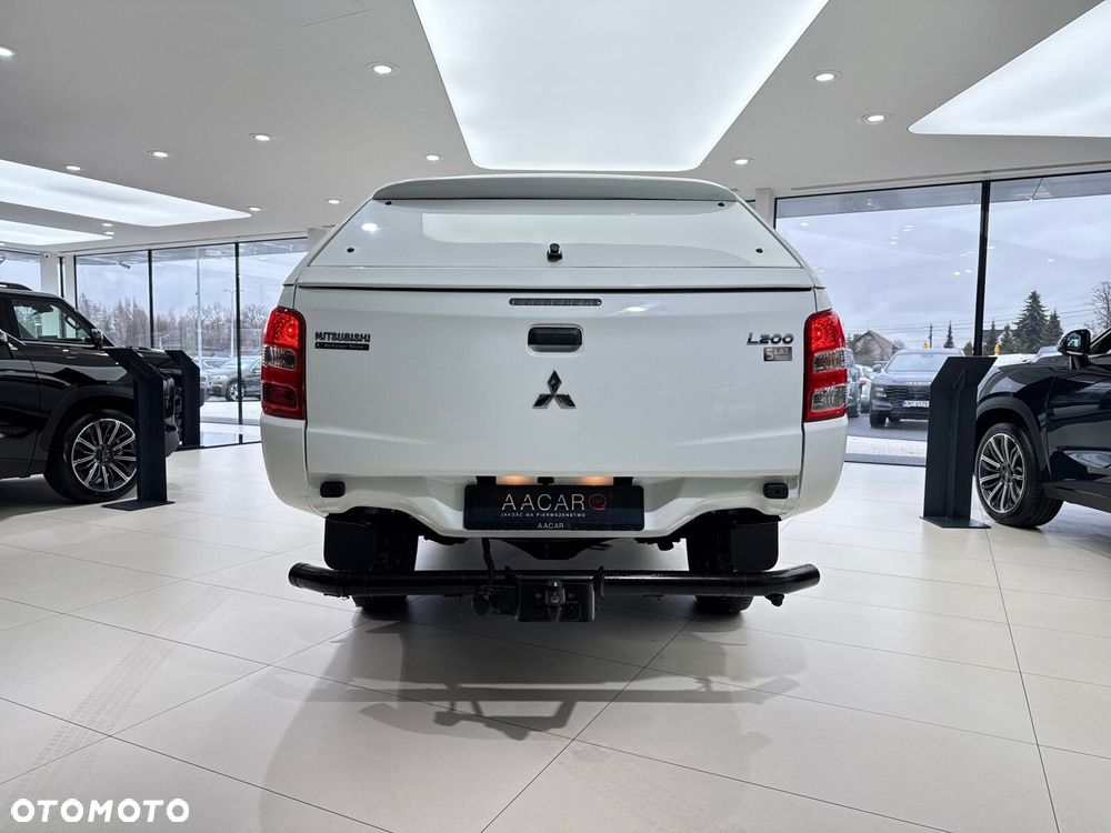 Mitsubishi L200 2.4 d DC Invite EU6 - 3