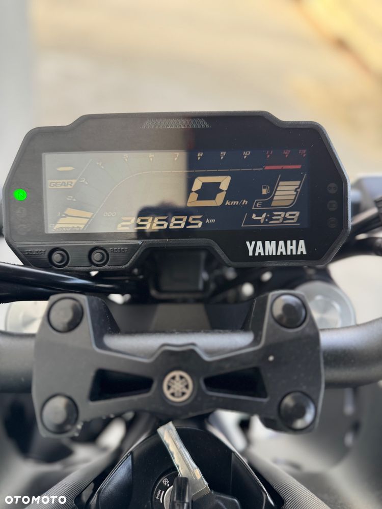 Yamaha MT - 8