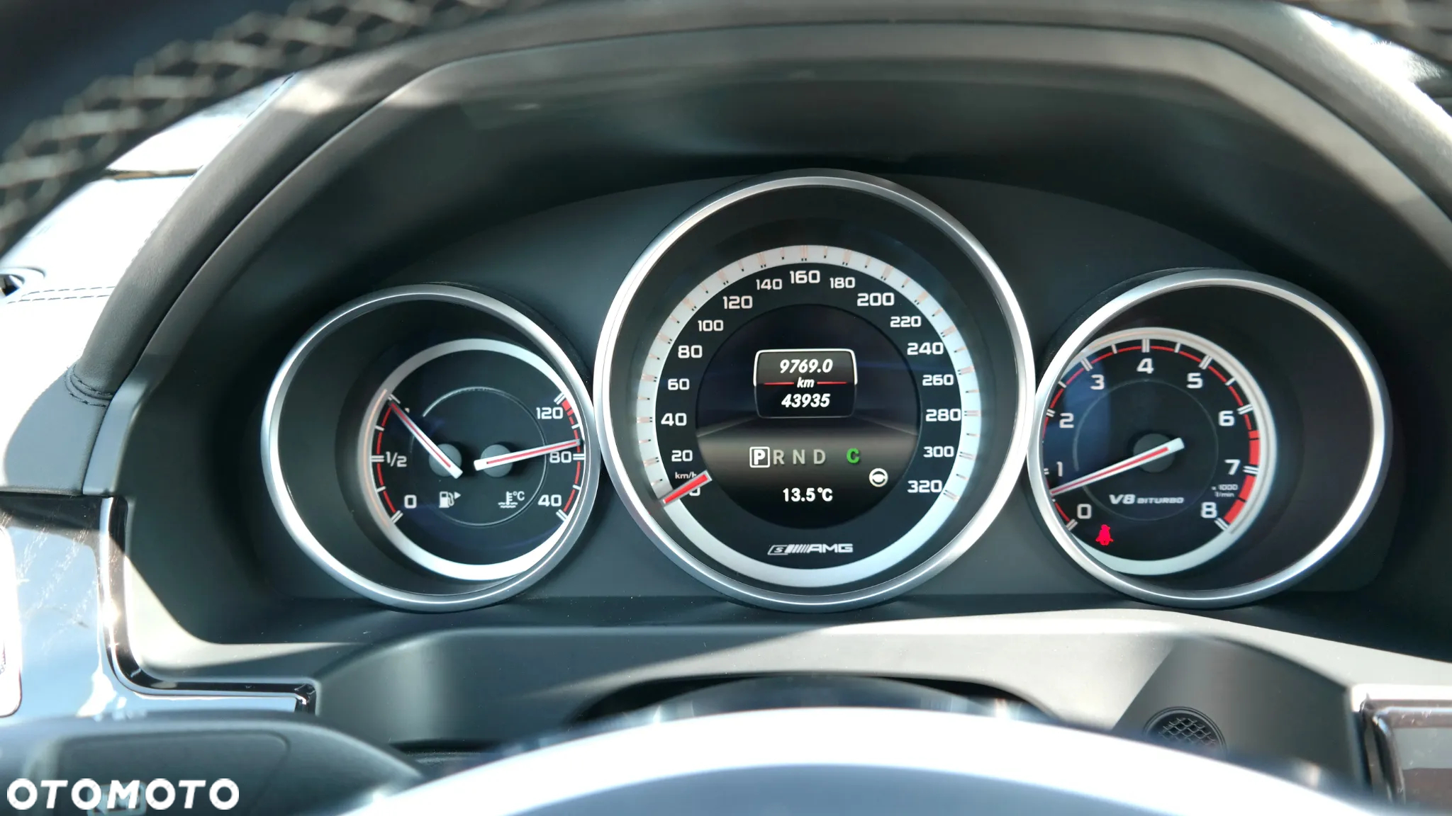 Mercedes-Benz Klasa E 63 AMG S 4-Matic - 39