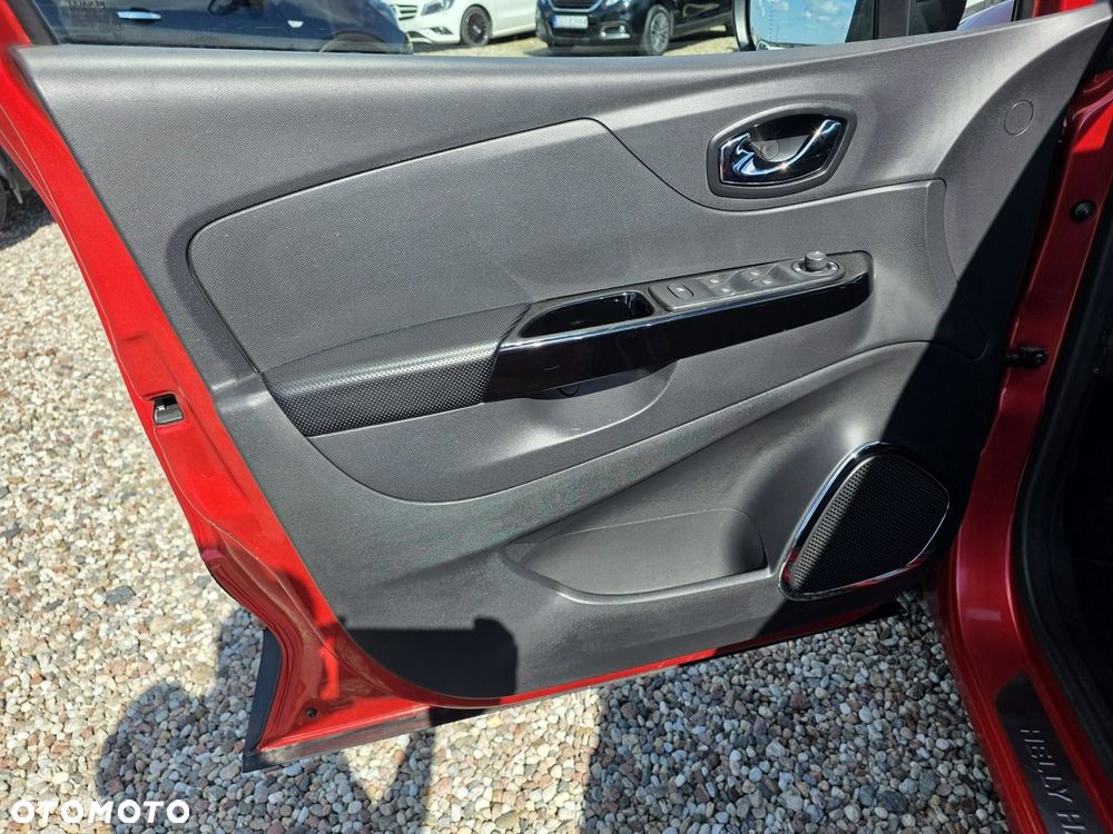Renault Captur TCe 120 EDC Helly Hansen - 20