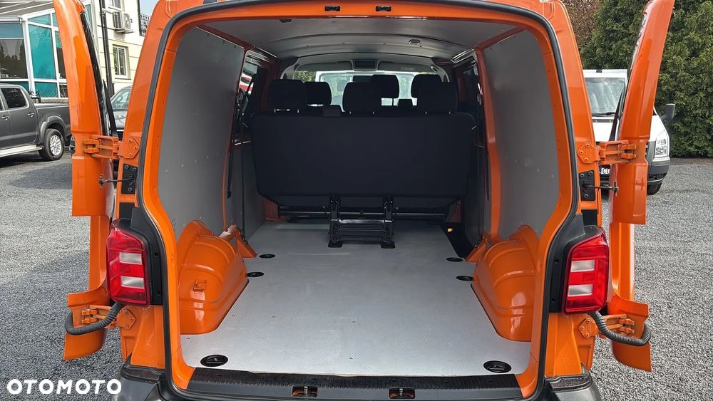 Volkswagen Transporter - 9