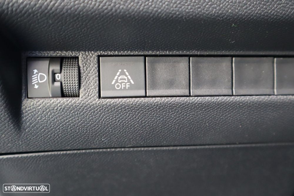 Peugeot 2008 1.2 PureTech Active Pack - 25