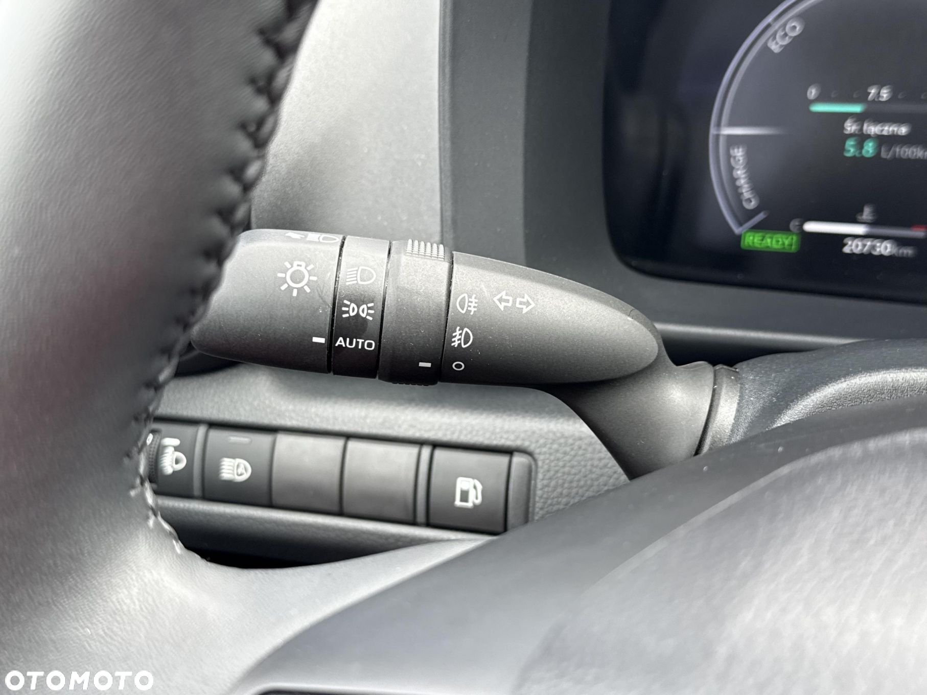 Toyota C-HR 2.0 Hybrid Dynamic Force Style - 18