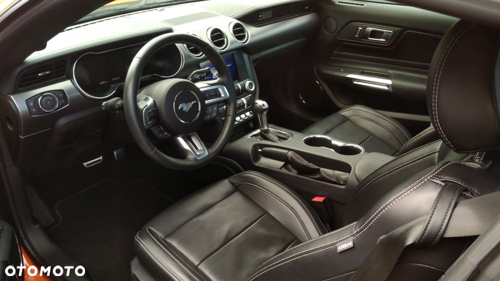 Ford Mustang - 24
