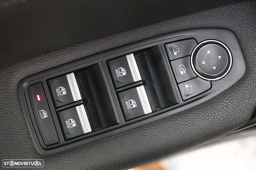 Renault Captur 1.0 TCe Techno Bi-Fuel - 21