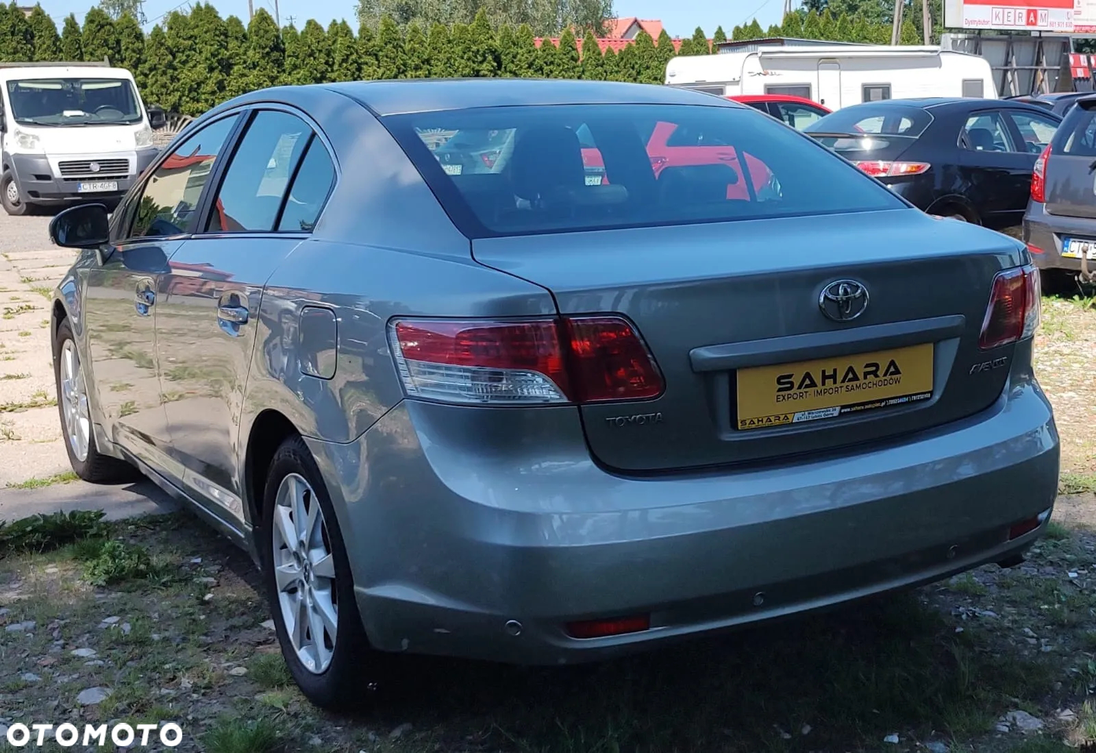 Toyota Avensis - 8