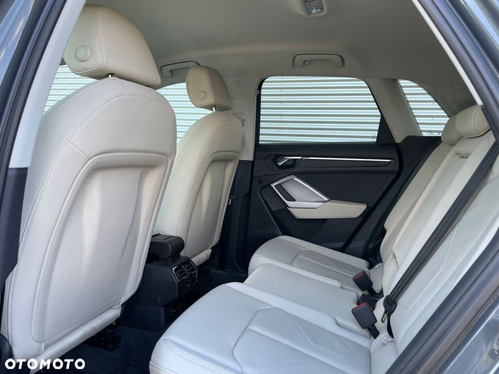 Audi Q3 - 12