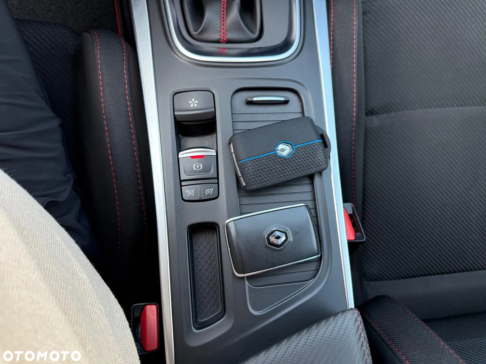 Renault Megane 1.8 TCe FAP R.S EDC - 13