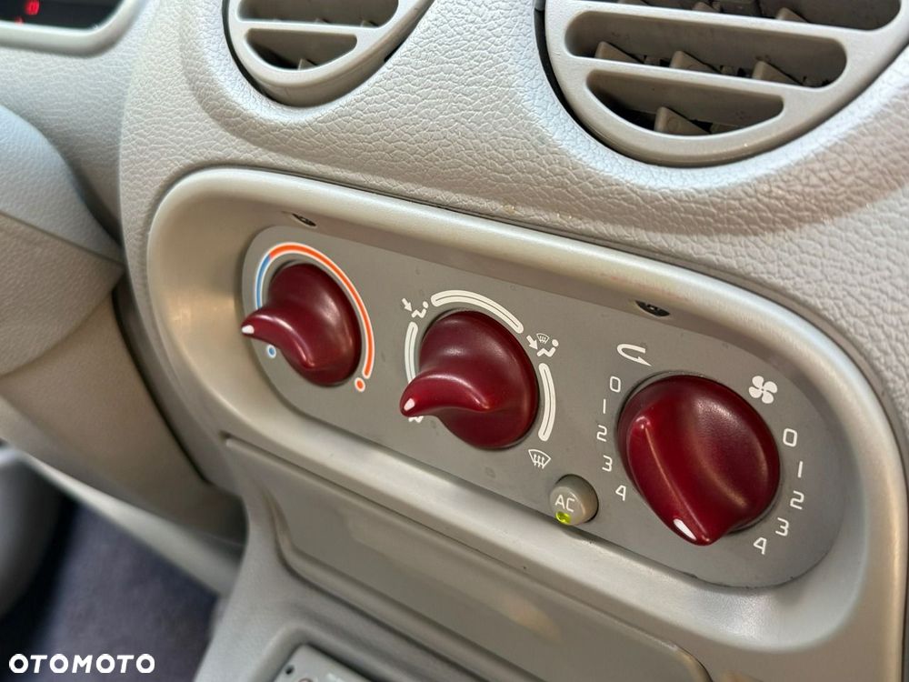 Renault Twingo - 16