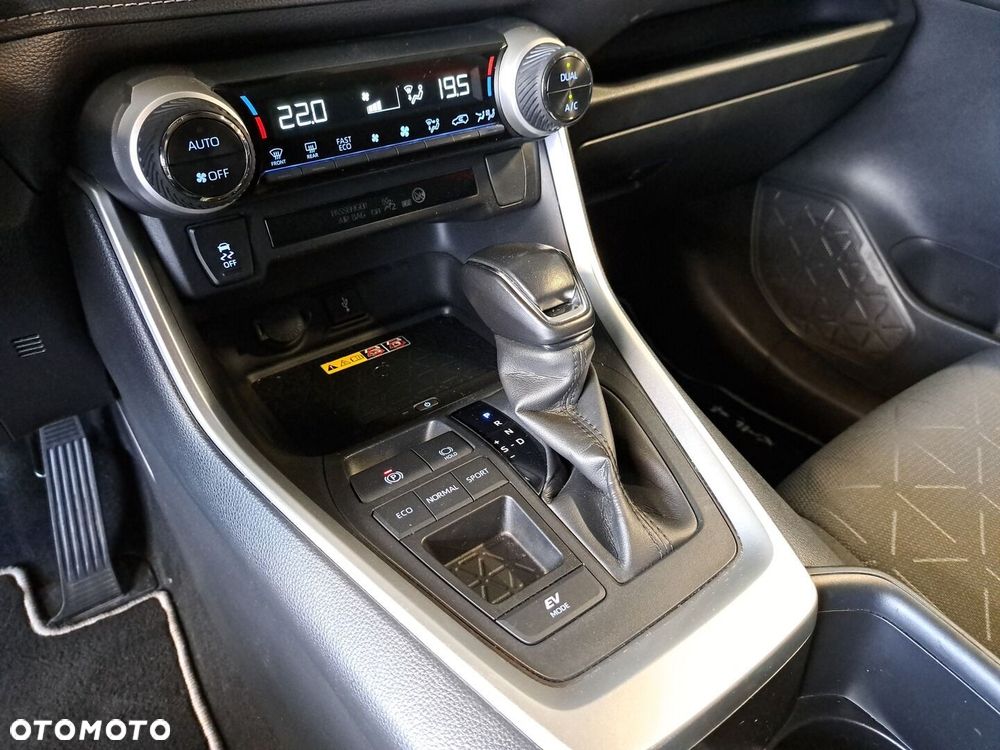 Toyota RAV4 - 27