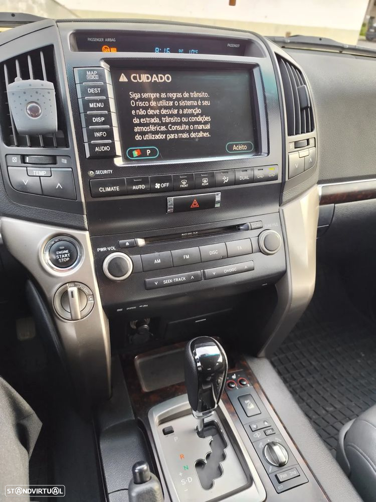 Toyota Land Cruiser 4.5 D-4D V8 - 9