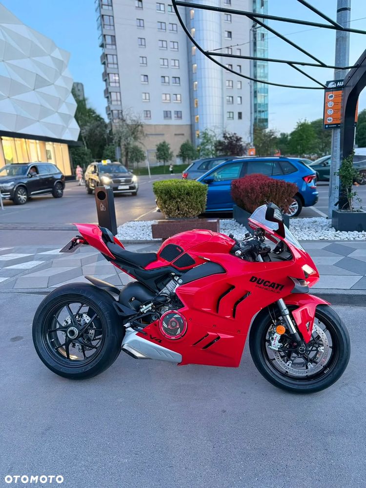 Ducati Panigale V4 - 1