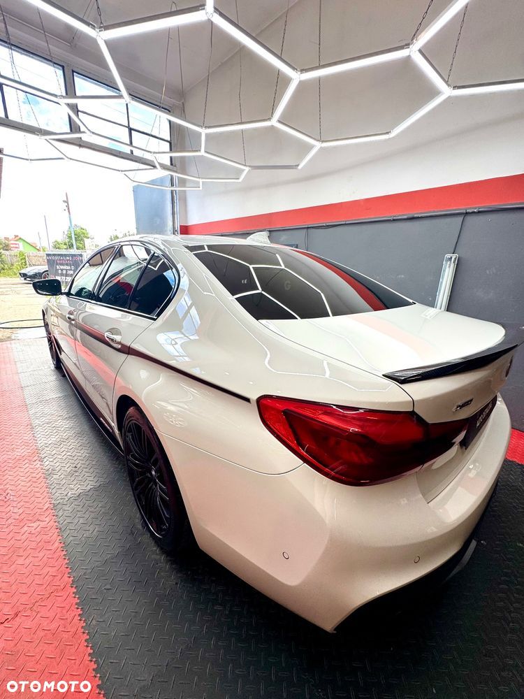 BMW Seria 5 530i xDrive M Sport sport - 4
