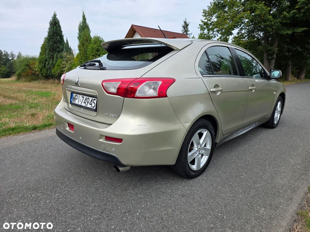 Mitsubishi Lancer 1.8 Intense - 6