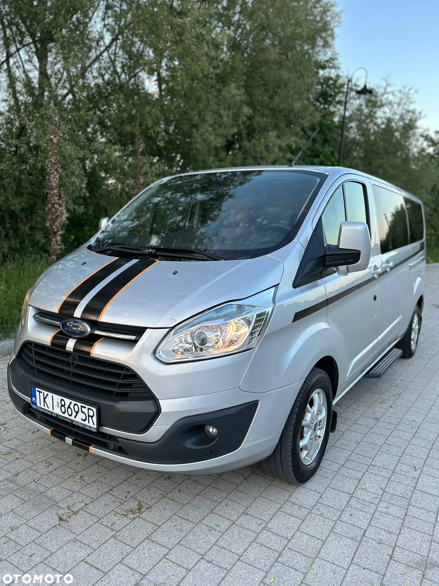 Ford Tourneo Custom - 2