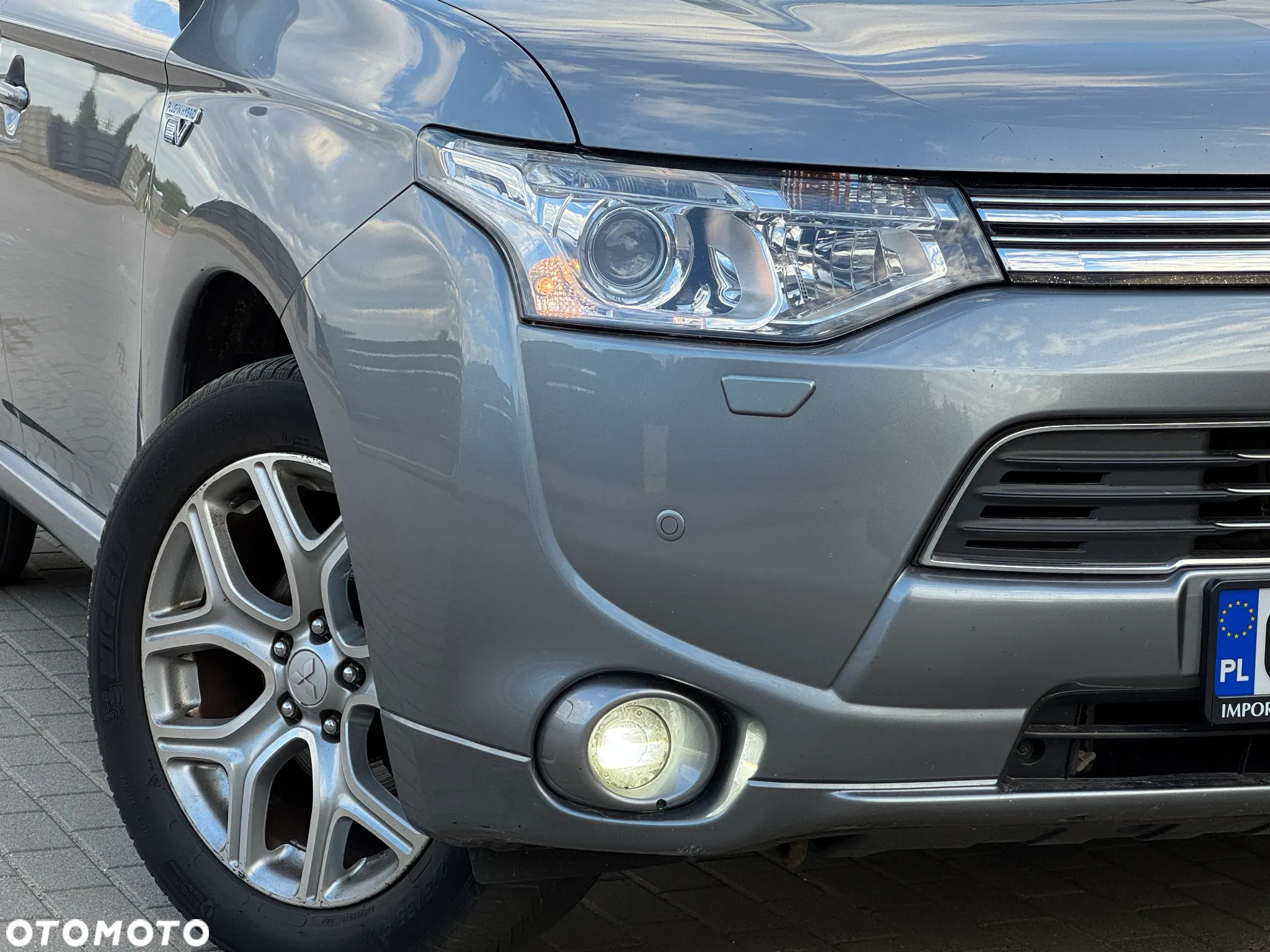 Mitsubishi Outlander PHEV Instyle NAVI + - 29