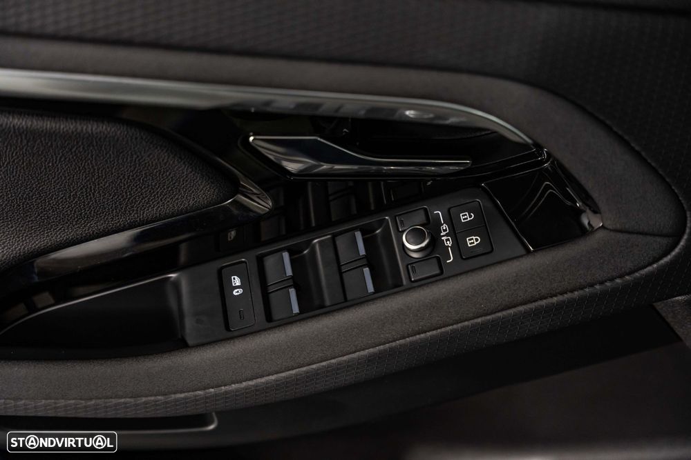 Land Rover Range Rover Evoque 1.5 P300e AWD Auto - 22