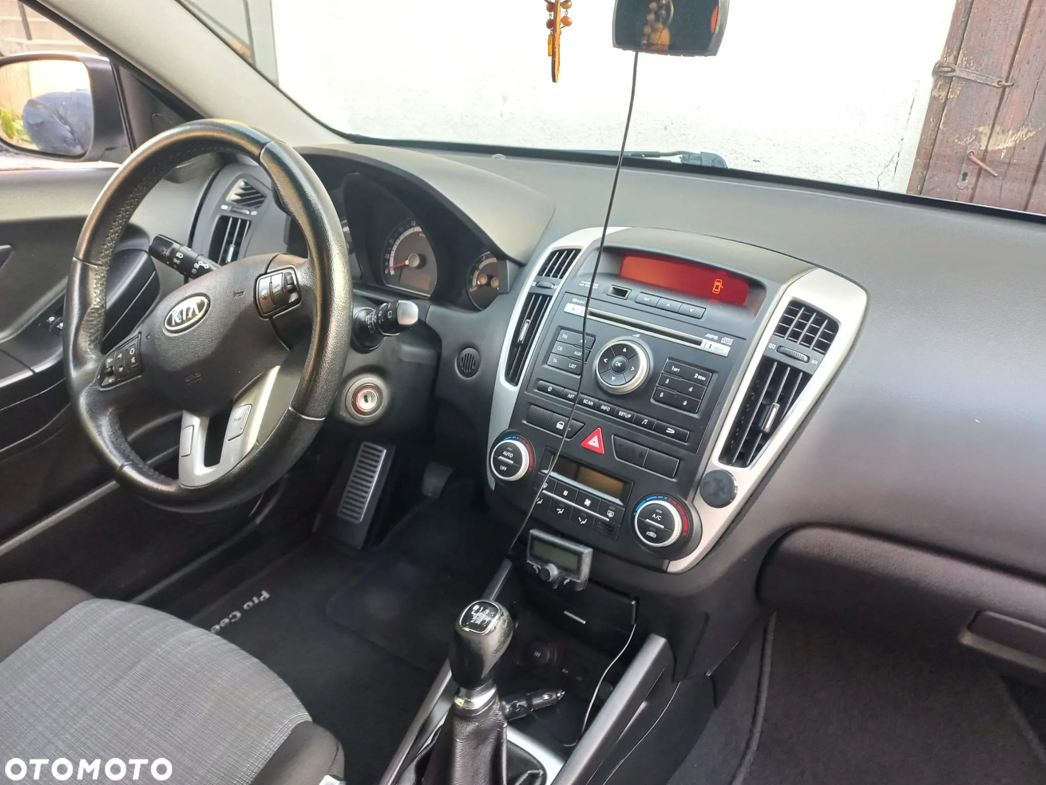 Kia Ceed - 3