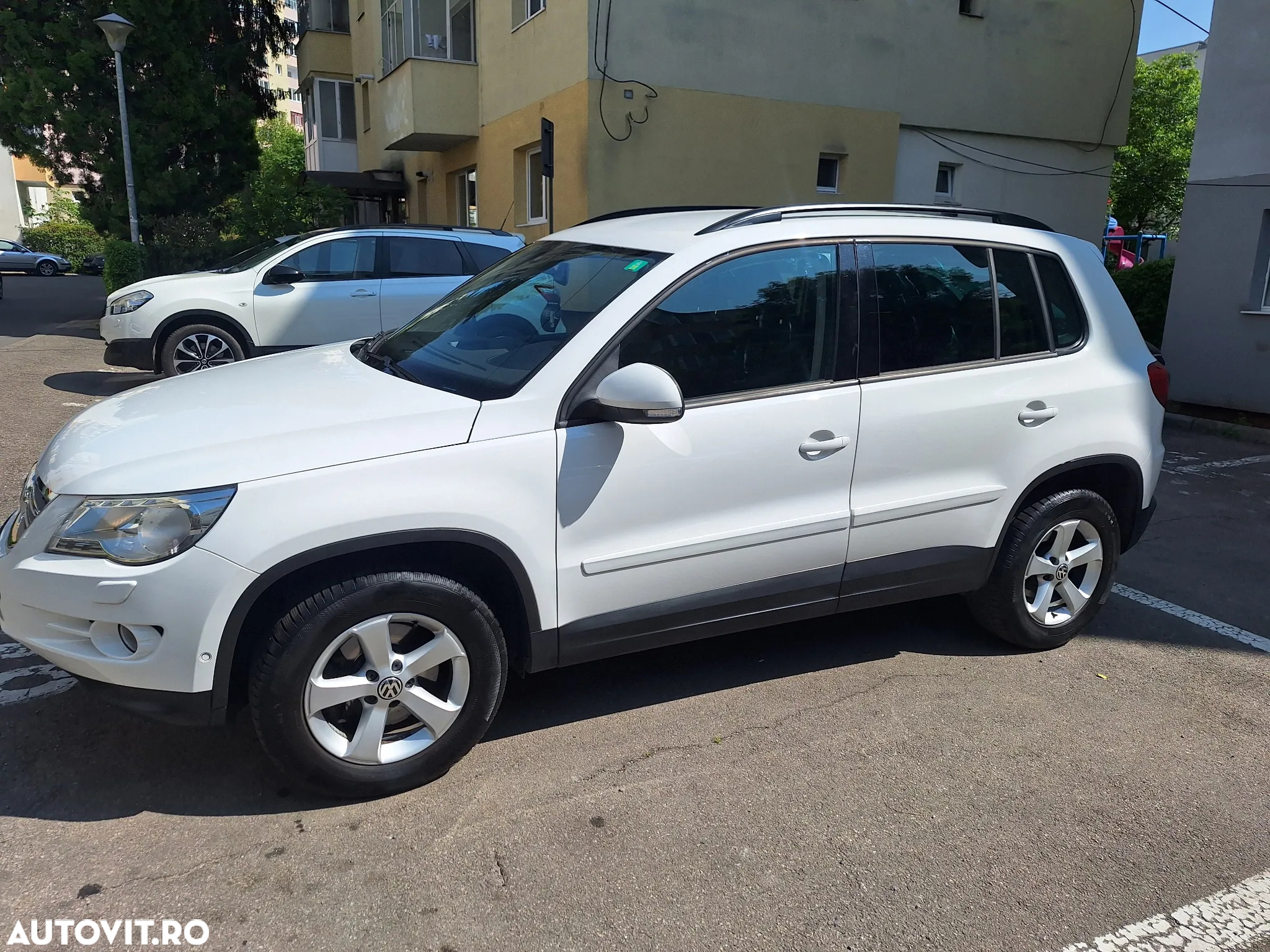 Volkswagen Tiguan 2.0 TDI 4Motion Sport & Style - 3
