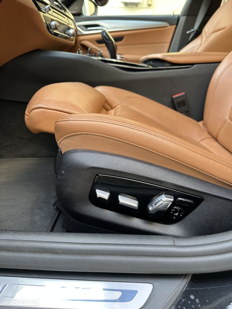 BMW 525 d Line Luxury Auto - 16