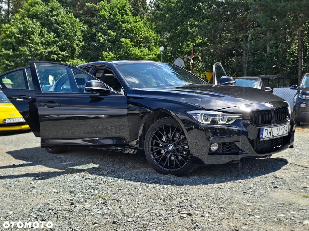 BMW Seria 3 328i xDrive Sport Line - 5