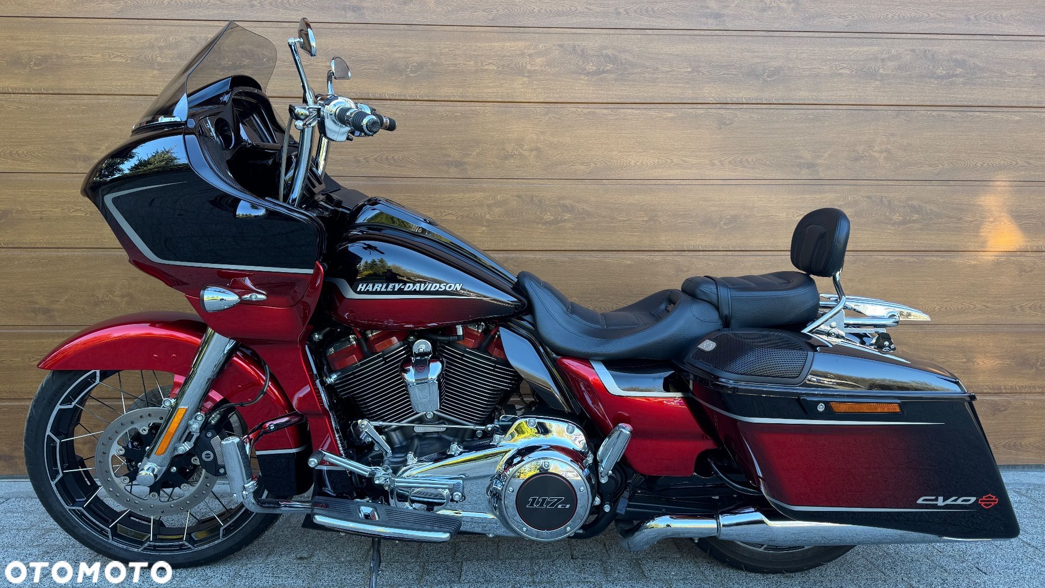 Harley-Davidson Touring Road Glide - 1