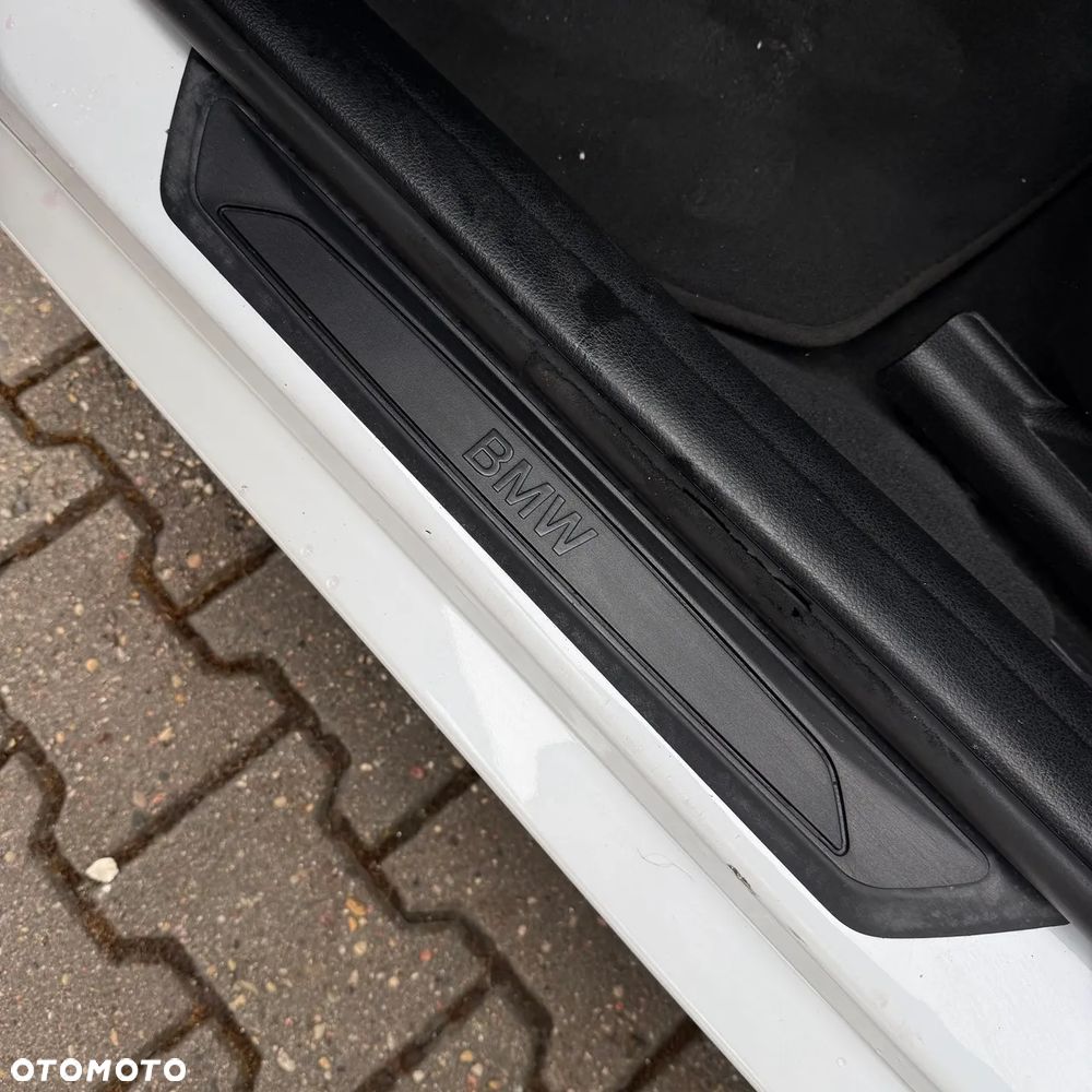 BMW Seria 3 ver-318d - 28